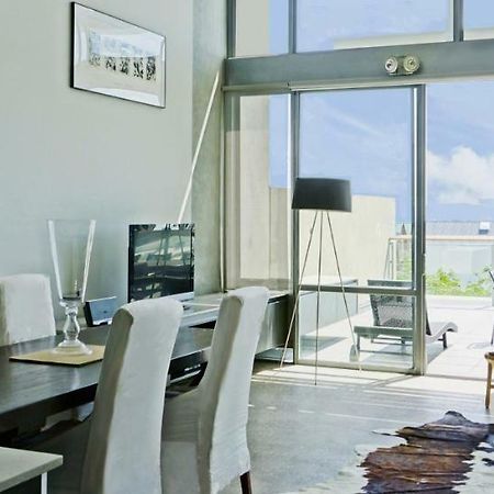 City Fringe Apartment With Sky Tower And City Views Окленд Экстерьер фото